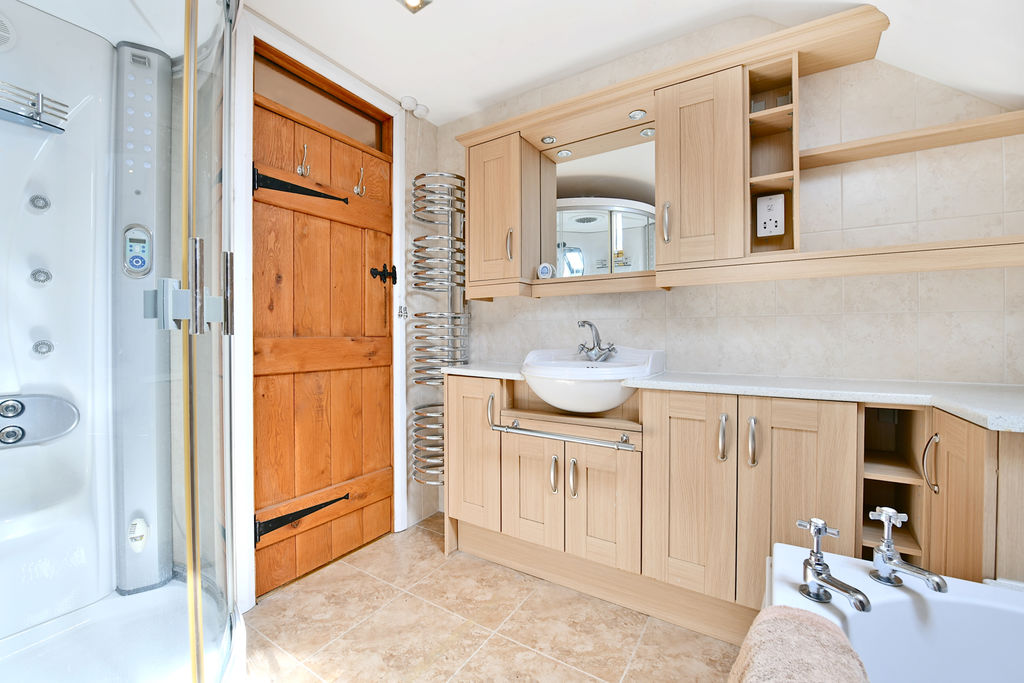 Bathroom- click for photo gallery